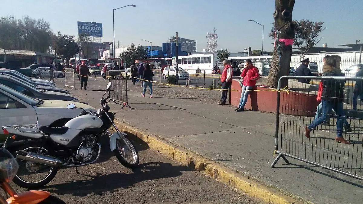 Limpian de ambulantes Mercado Juárez y Terminal  (1)